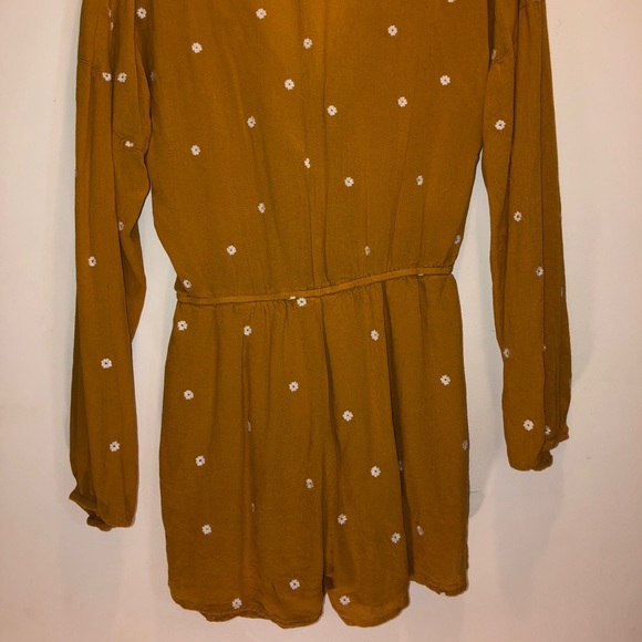 Romper - Picture 2 of 2